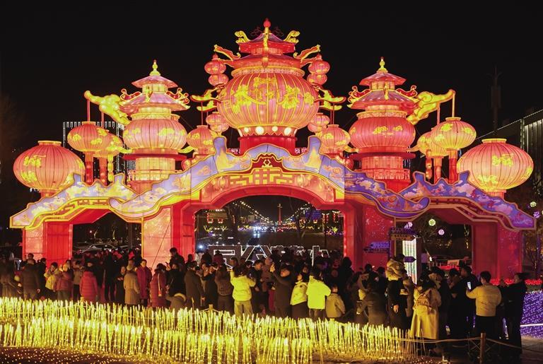 花灯璀璨庆新春